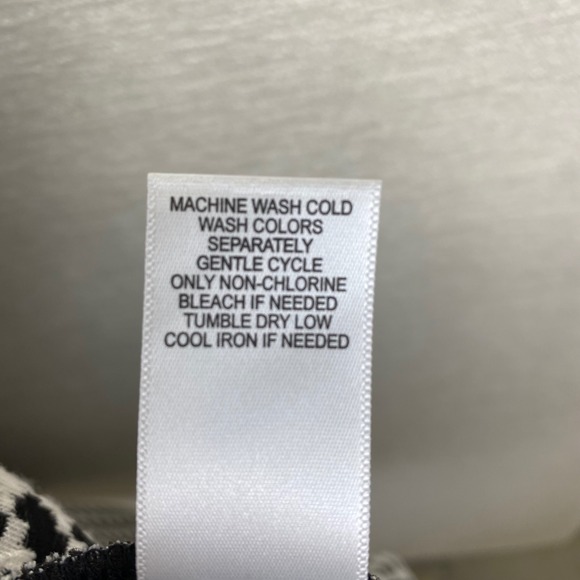 Taylor Women's Black White Houndstooth Fit Flare Dress Size 10 Cap Sleeve V Neck - Picture 11 of 11